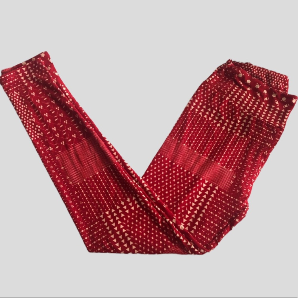 MOVING SALE🐾💕⬇️NWOT Red Printed OS LuLaRoe Leggings